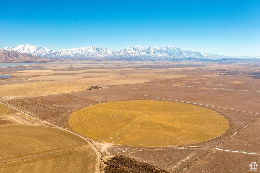 Drone / aerial view featuring a mountain view