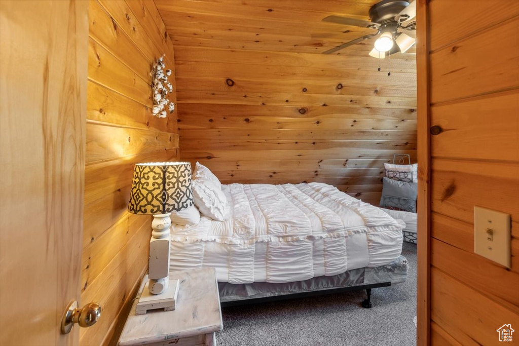 Bedroom featuring carpet floors and ceiling fan