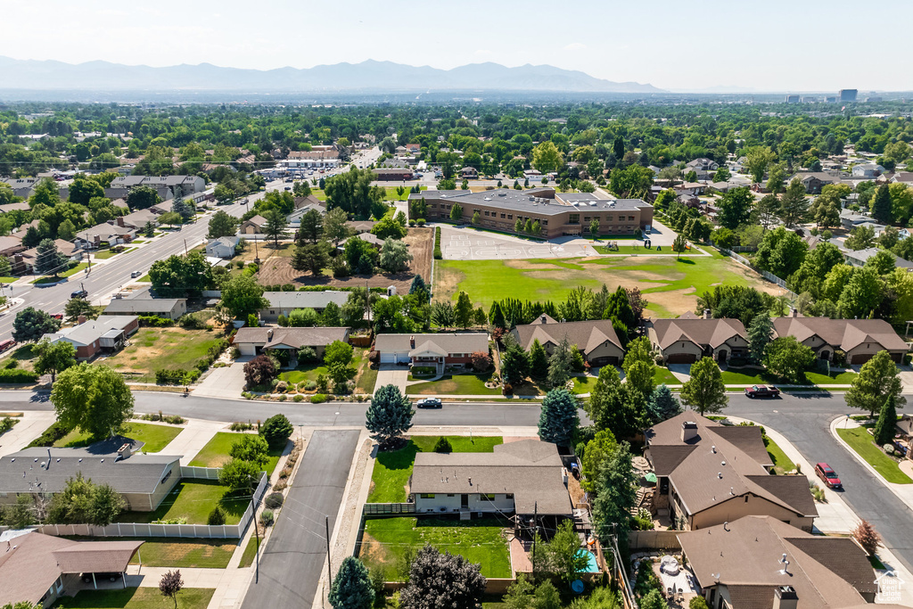 Drone / aerial view featuring a mountain view