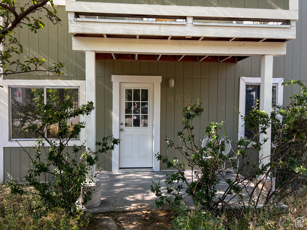 View of property entrance