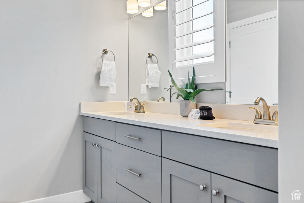 Bathroom with double sink vanity