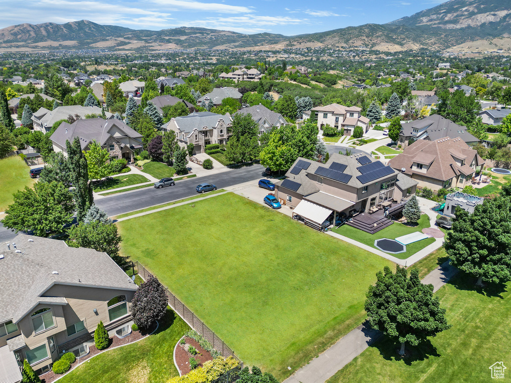 Drone / aerial view featuring a mountain view