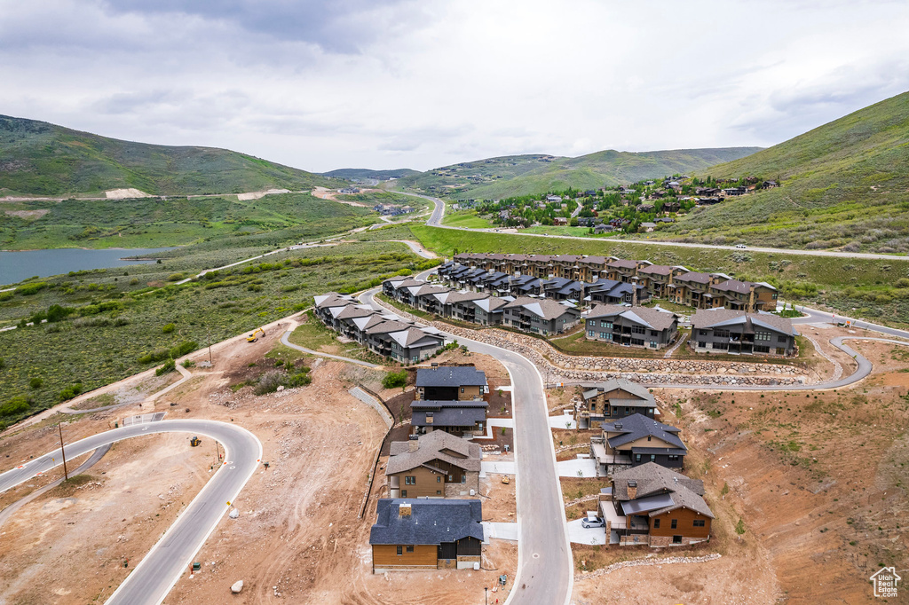 Drone / aerial view featuring a mountain view