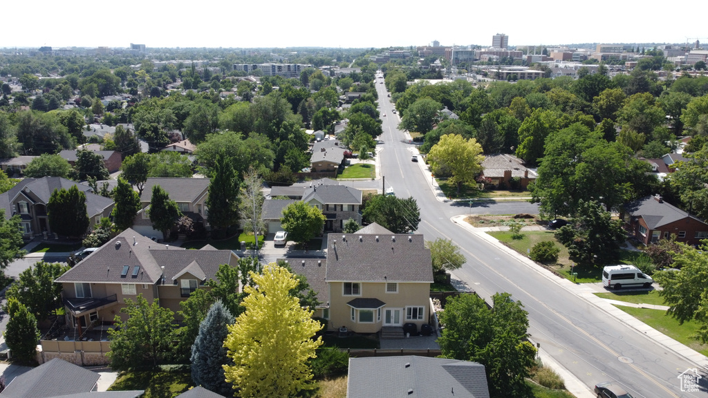 Birds eye view of property