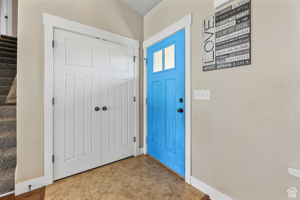 View of tiled foyer entrance