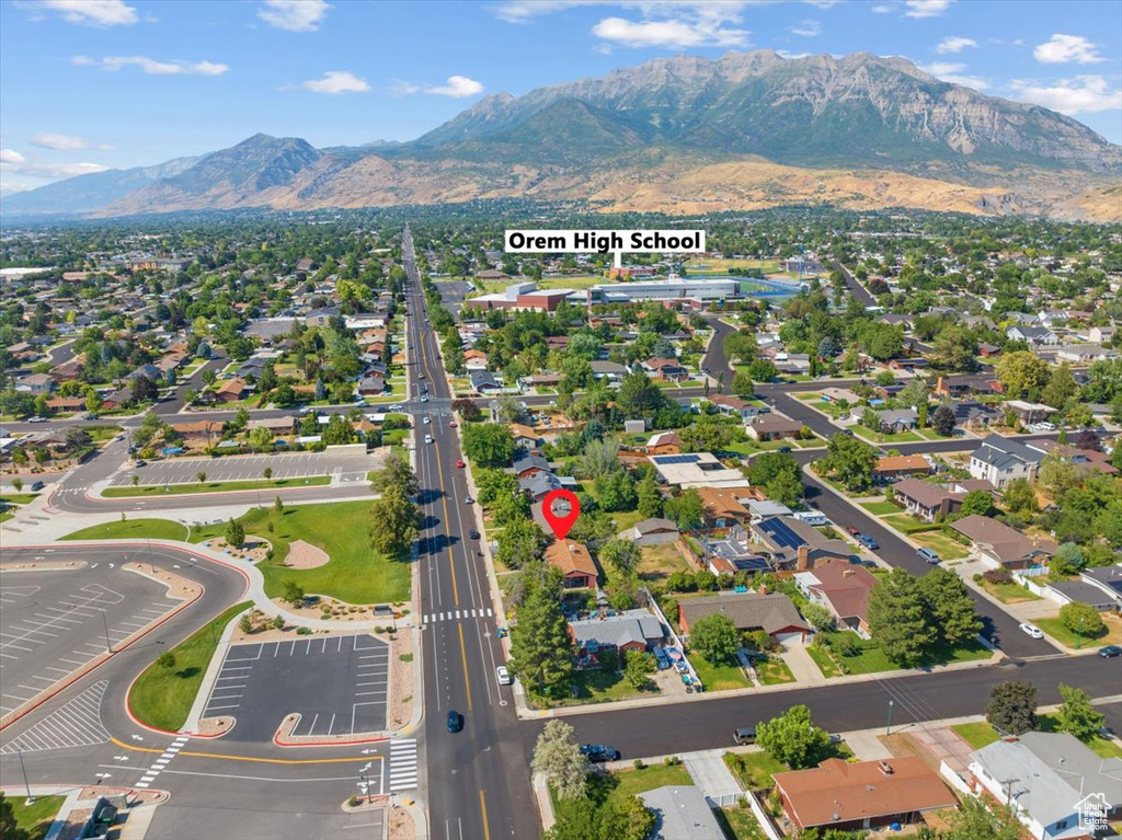 Drone / aerial view featuring a mountain view