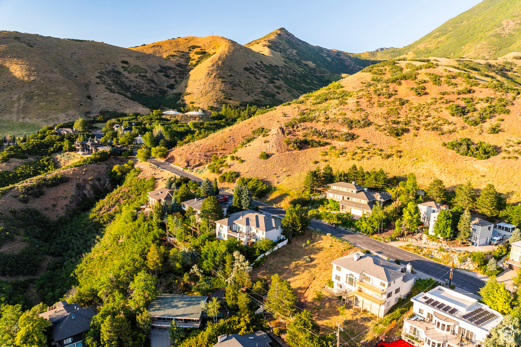 Drone / aerial view featuring a mountain view