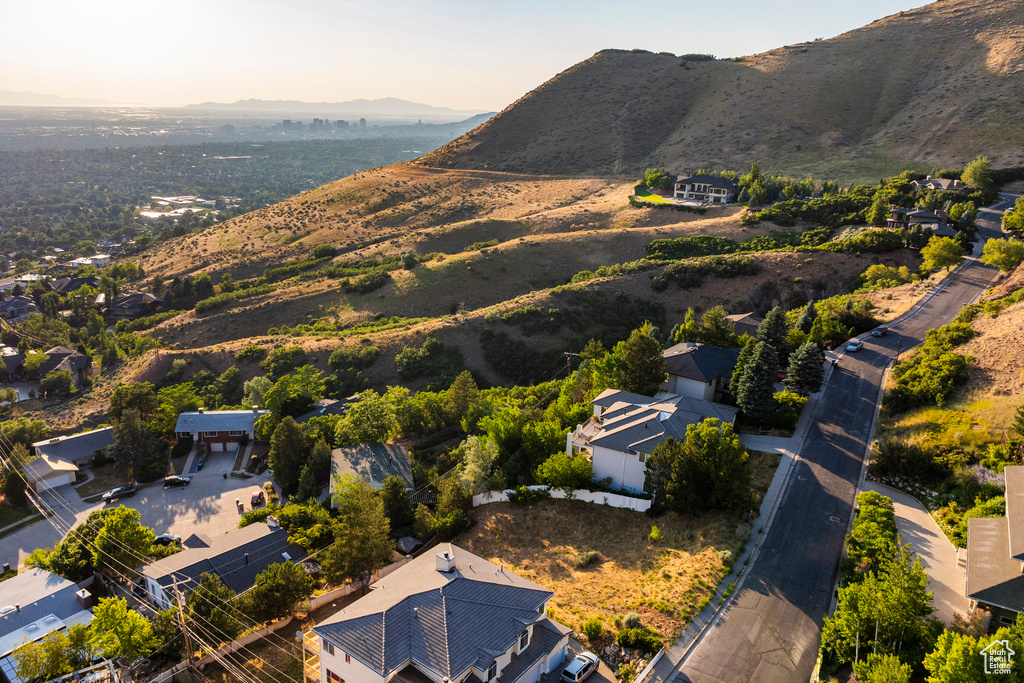 Bird\'s eye view featuring a mountain view