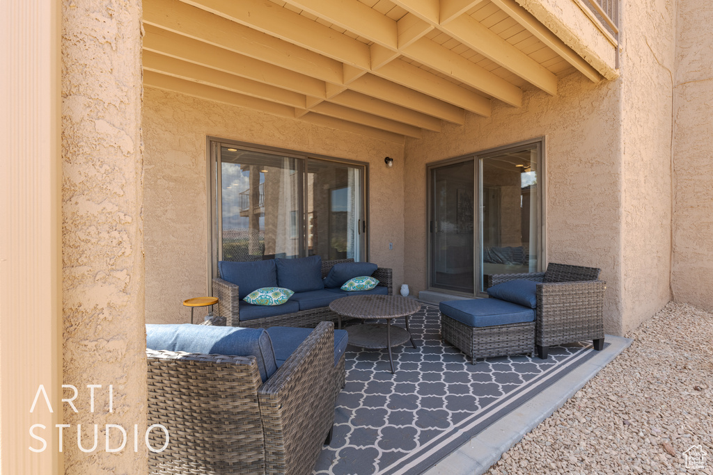 View of patio / terrace featuring an outdoor living space