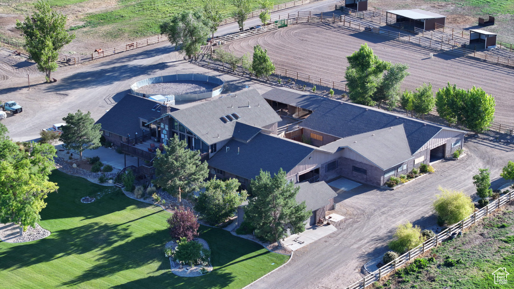 Birds eye view of property