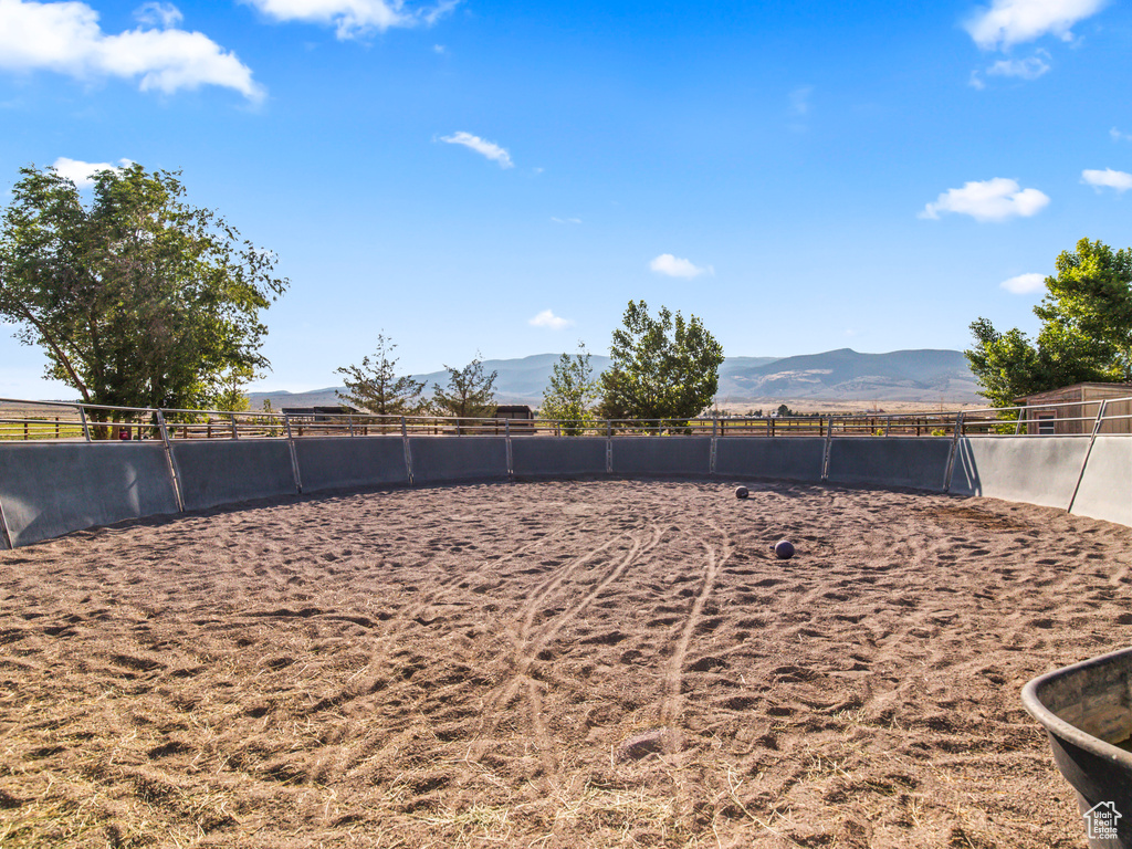 View of yard with a mountain view