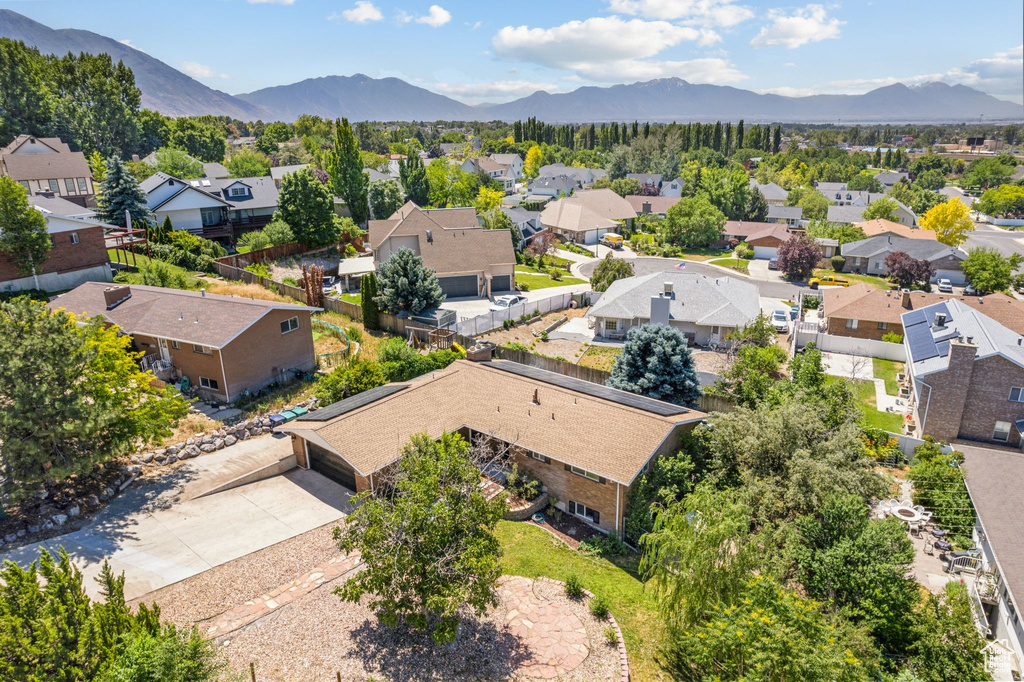 Bird's eye view with a mountain view