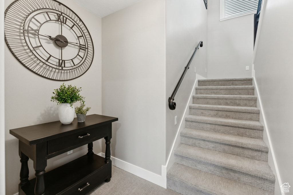 Stairway with light carpet