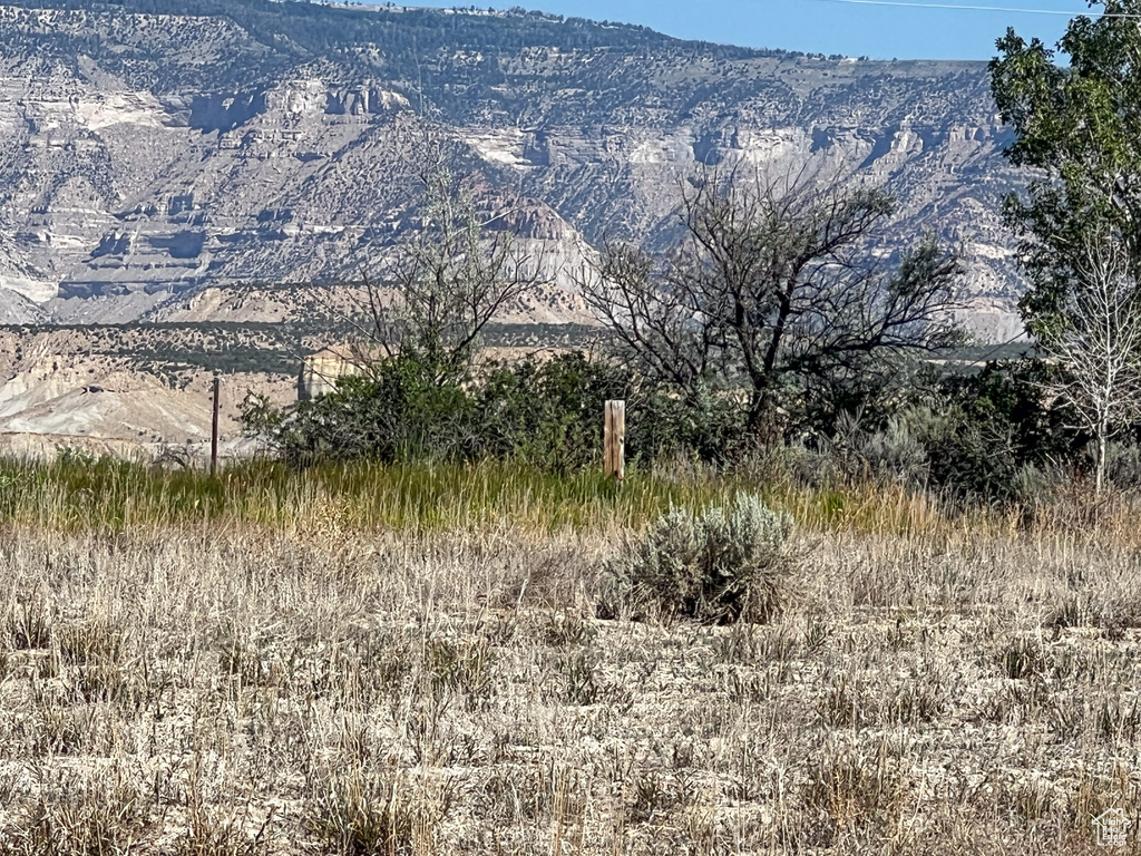 View of mountain feature