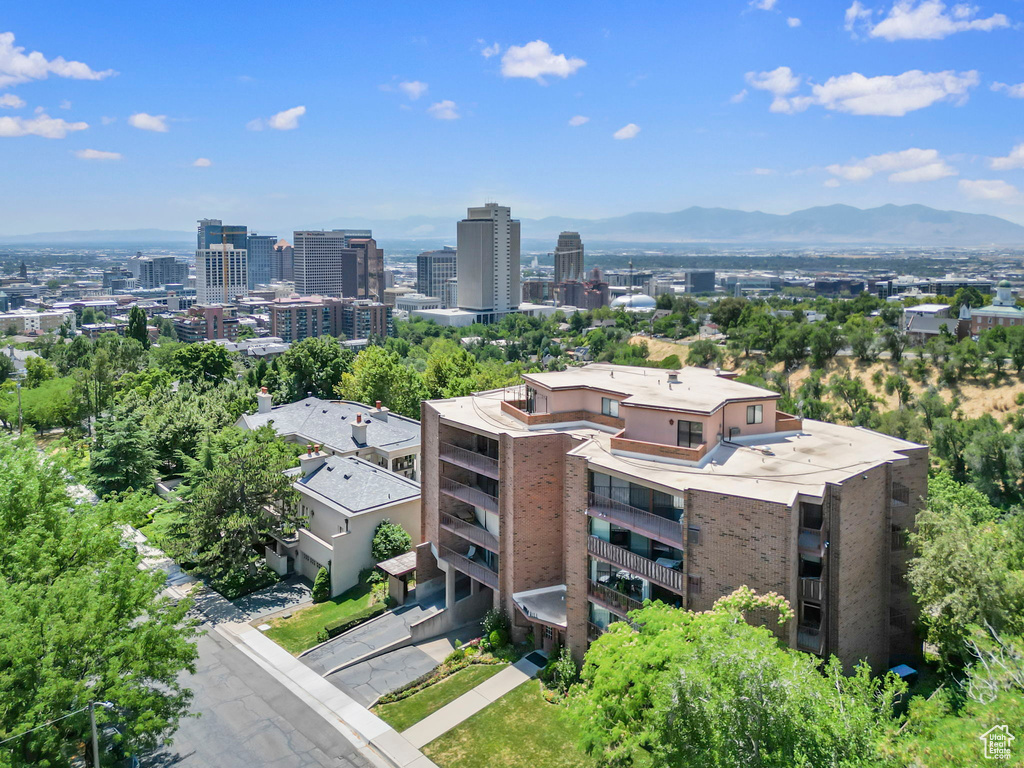 Drone / aerial view featuring a mountain view