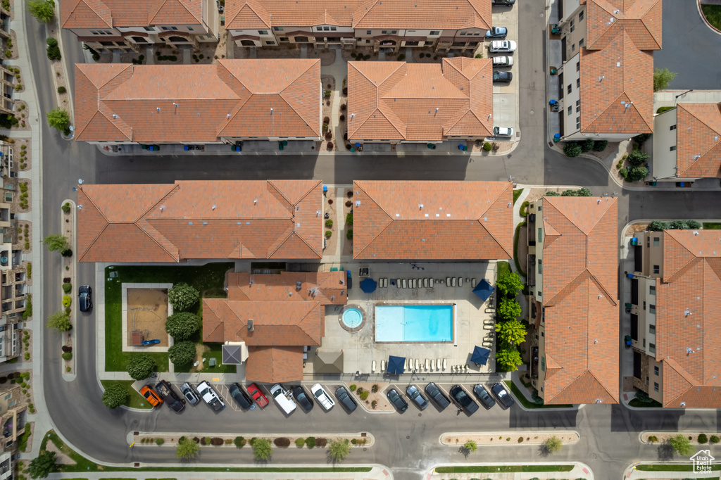 Birds eye view of property