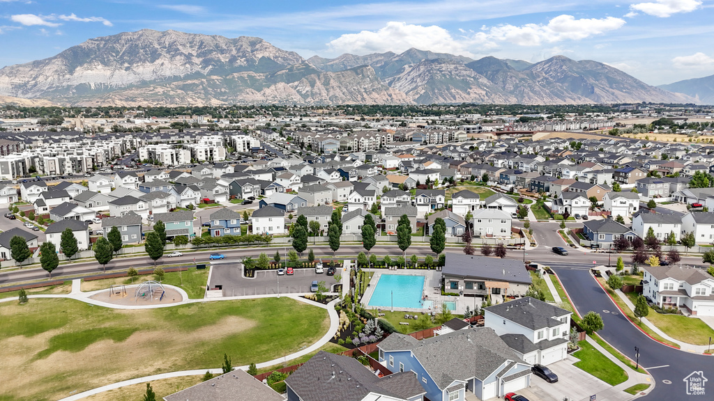 Bird's eye view featuring a mountain view