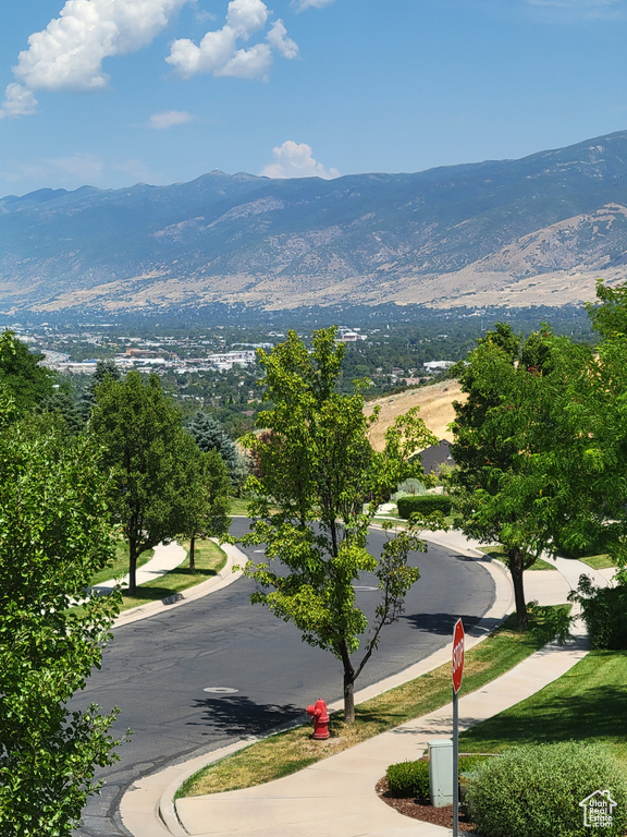 View of home's community with a mountain view