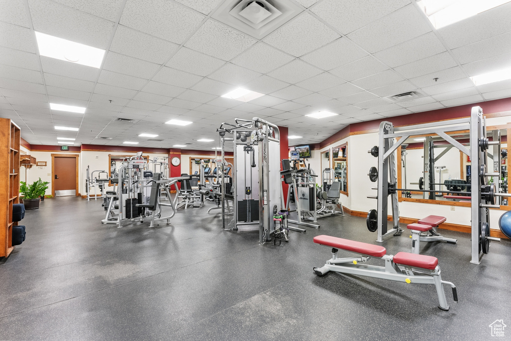 Workout area with a drop ceiling