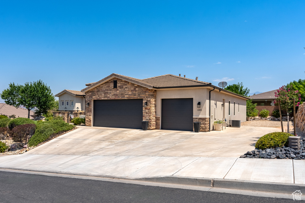 1301 E BLUE SKY DR Washington, UT 84780