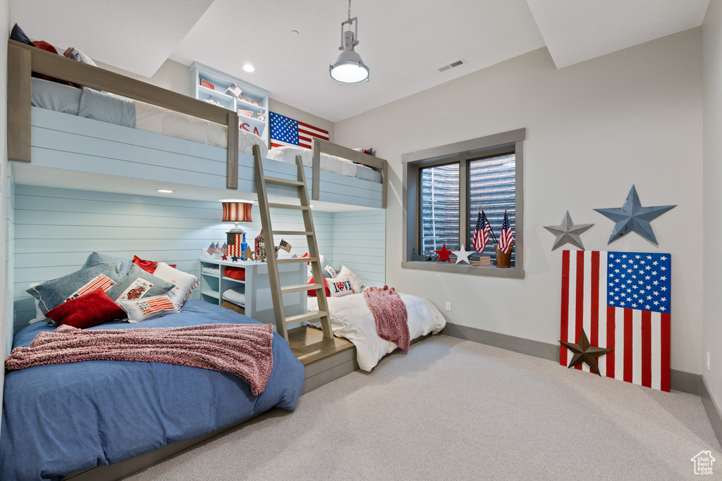 Bedroom featuring visible vents, baseboards, carpet, and recessed lighting
