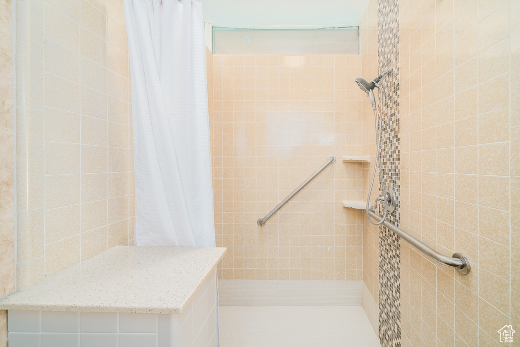 Bathroom with walk in shower