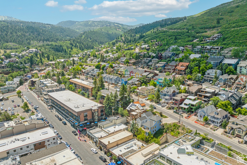 Drone / aerial view featuring a mountain view