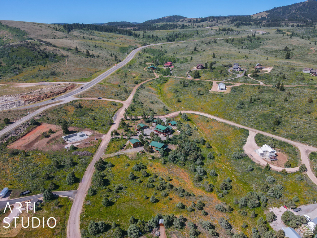 Drone / aerial view featuring a mountain view