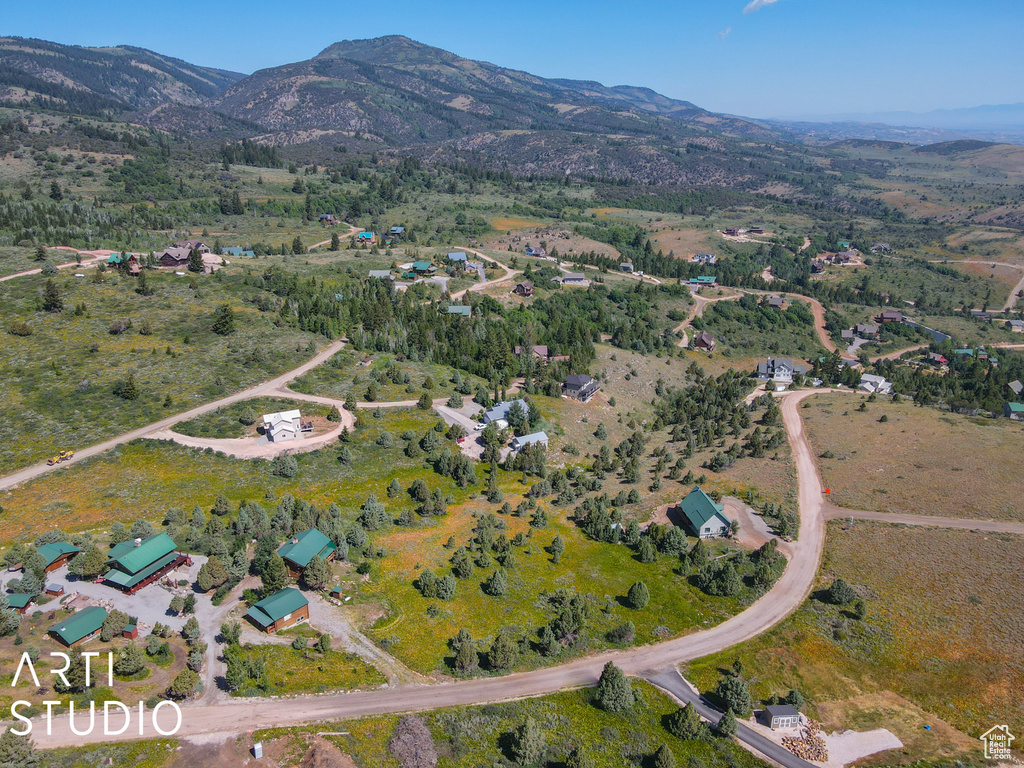 Drone / aerial view featuring a mountain view