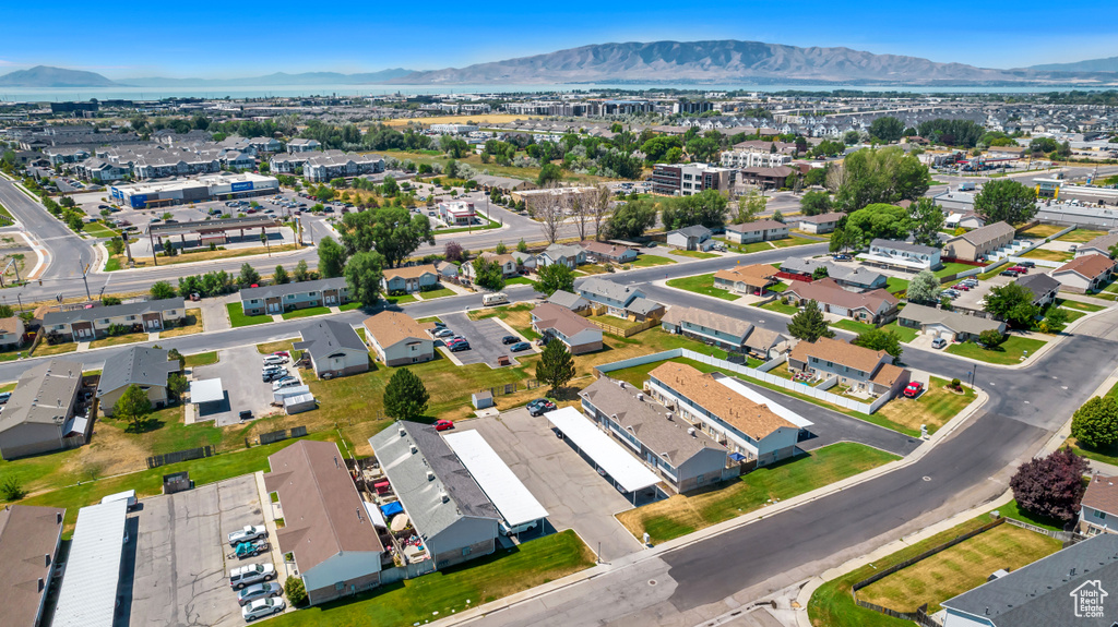 Bird's eye view featuring a mountain view