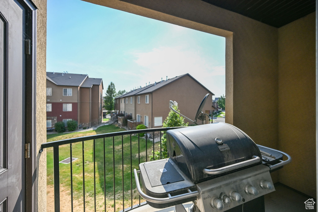 Balcony featuring a grill