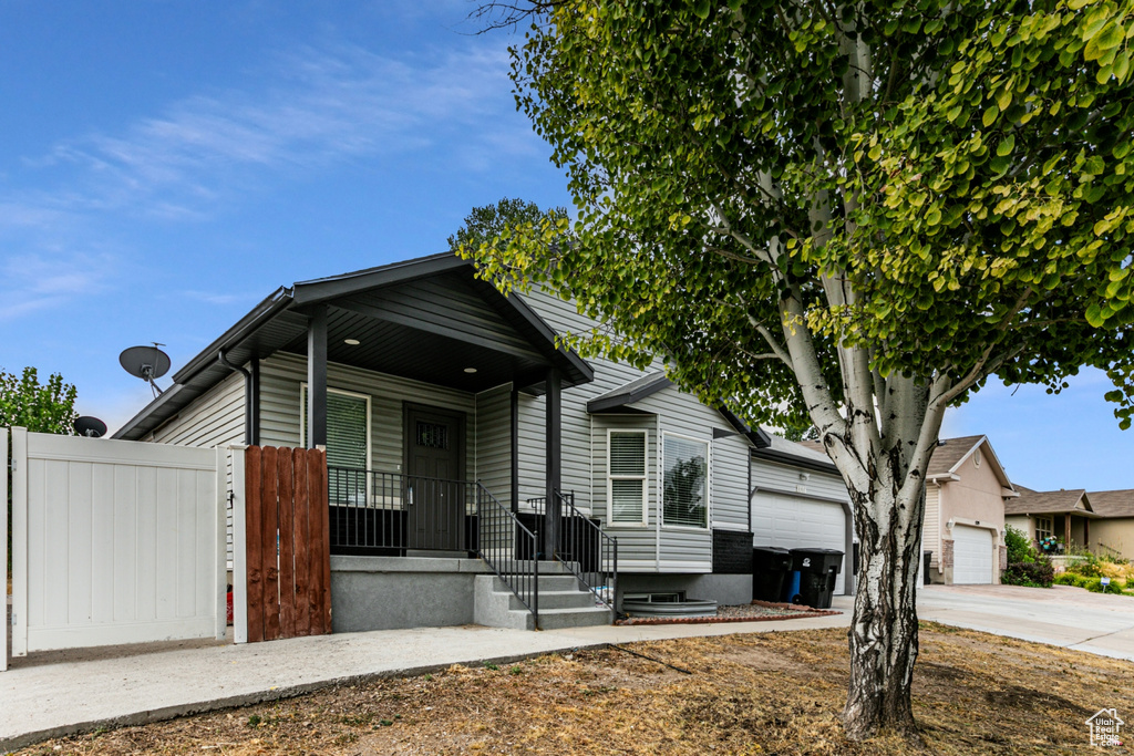 View of front facade with a garage