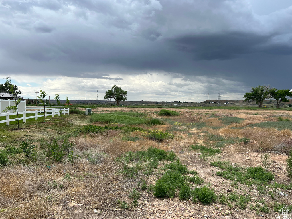 View of yard featuring a rural view