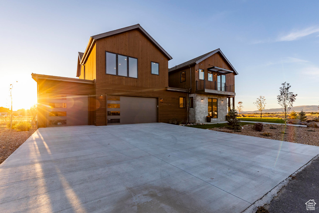 Contemporary house with a garage