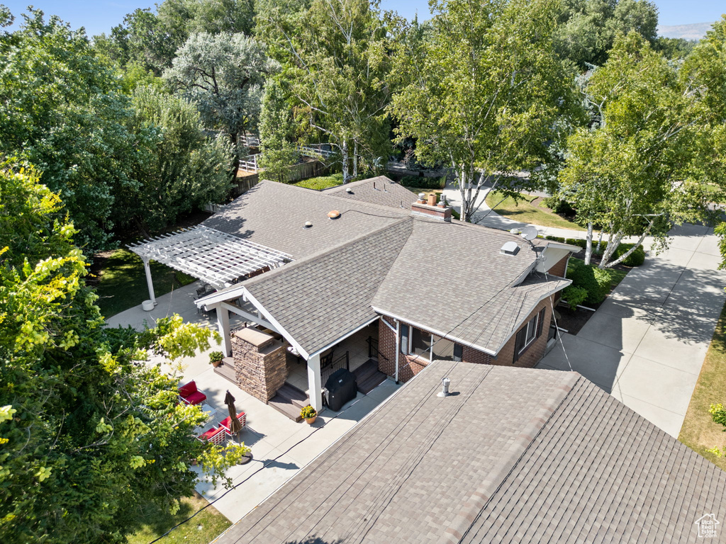 Birds eye view of property