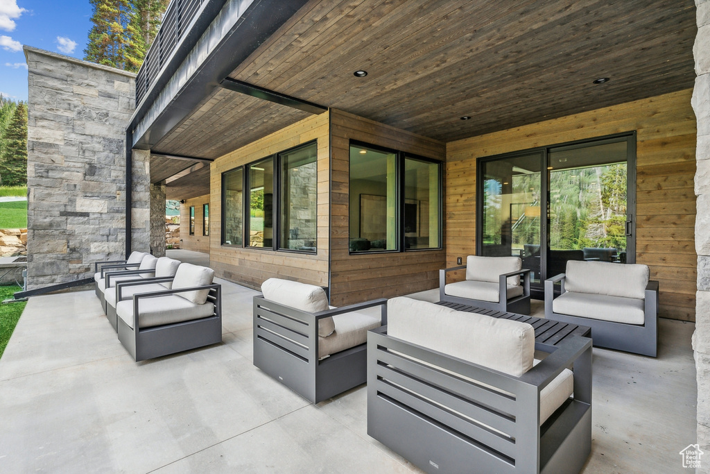 View of patio / terrace featuring an outdoor living space