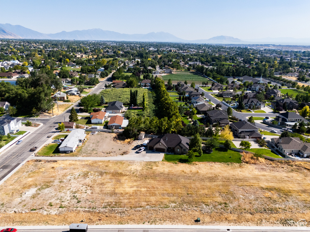 Drone / aerial view featuring a mountain view