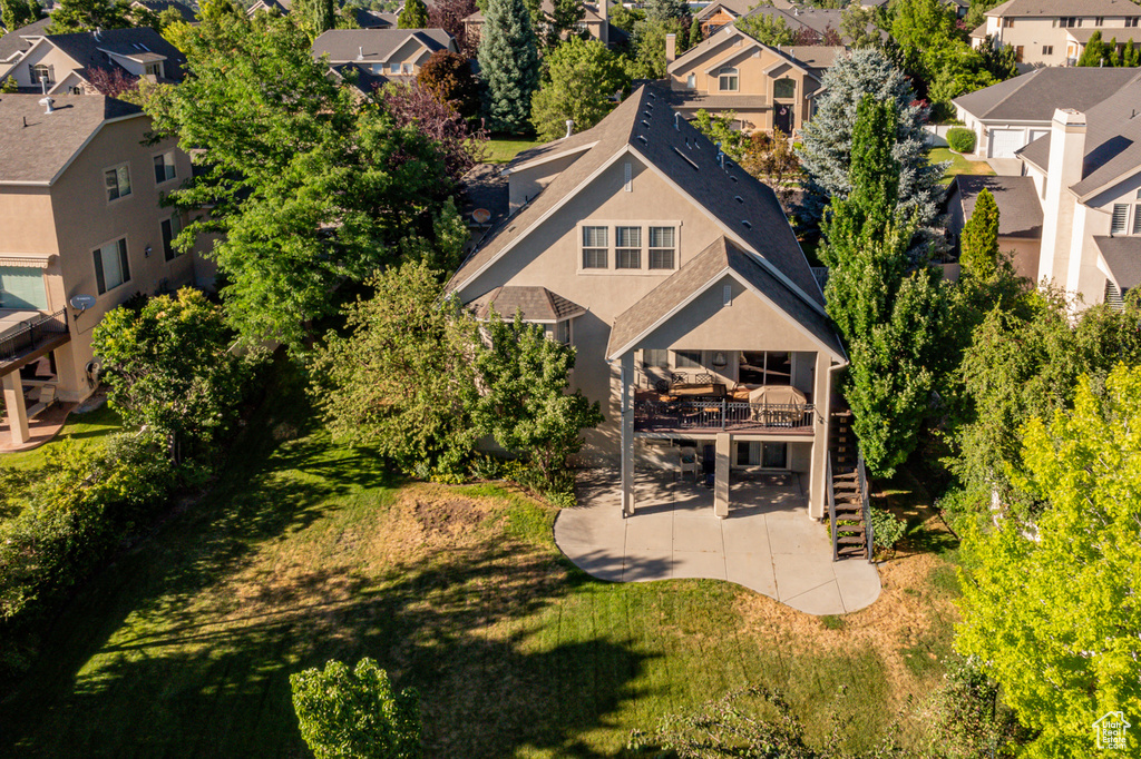 Birds eye view of property