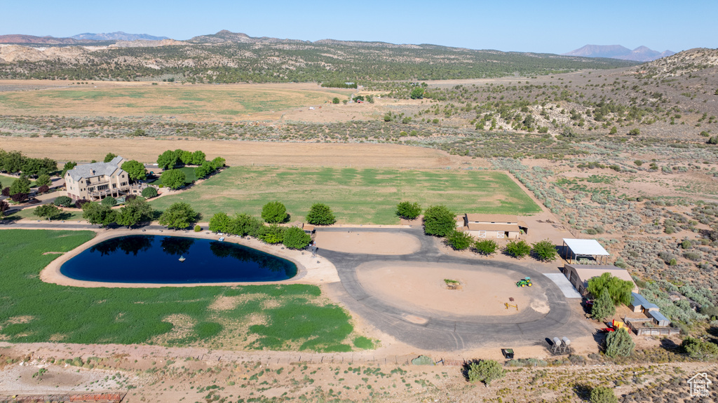 Drone / aerial view featuring a mountain view