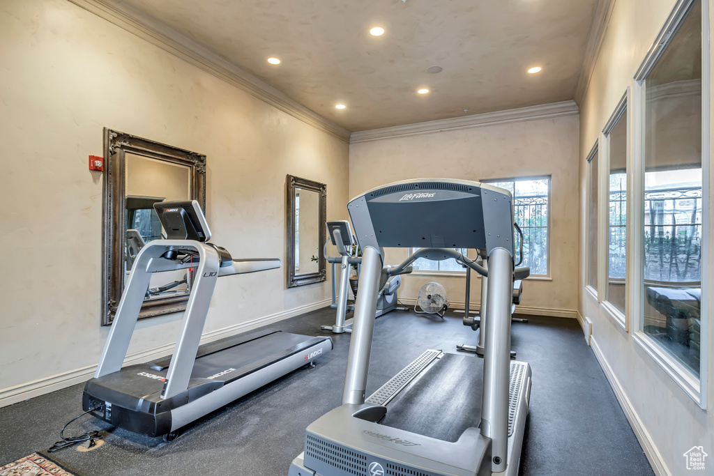 Workout room with ornamental molding