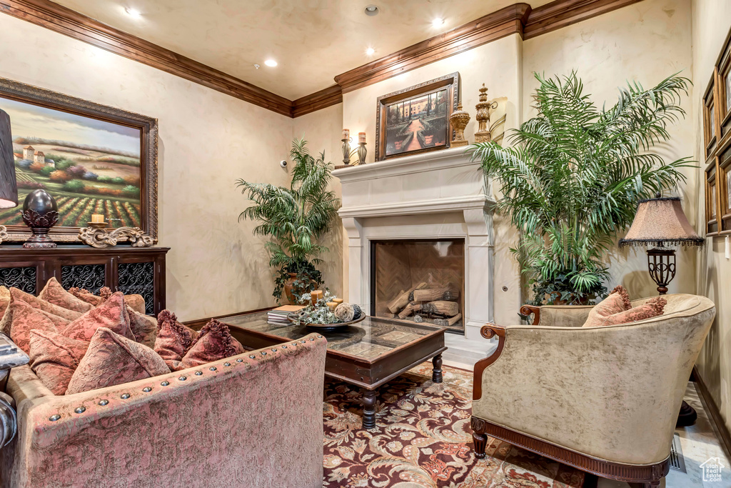 Living room with crown molding