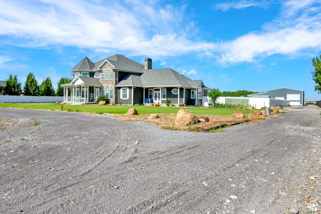 View of front of house featuring a garage