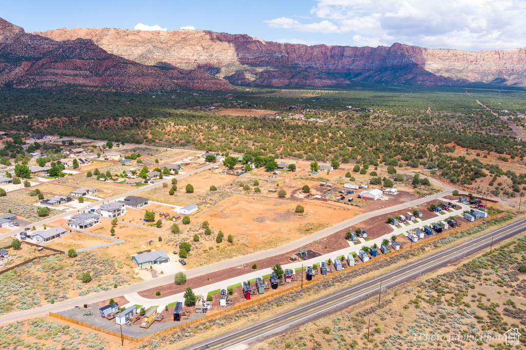Drone / aerial view featuring a mountain view