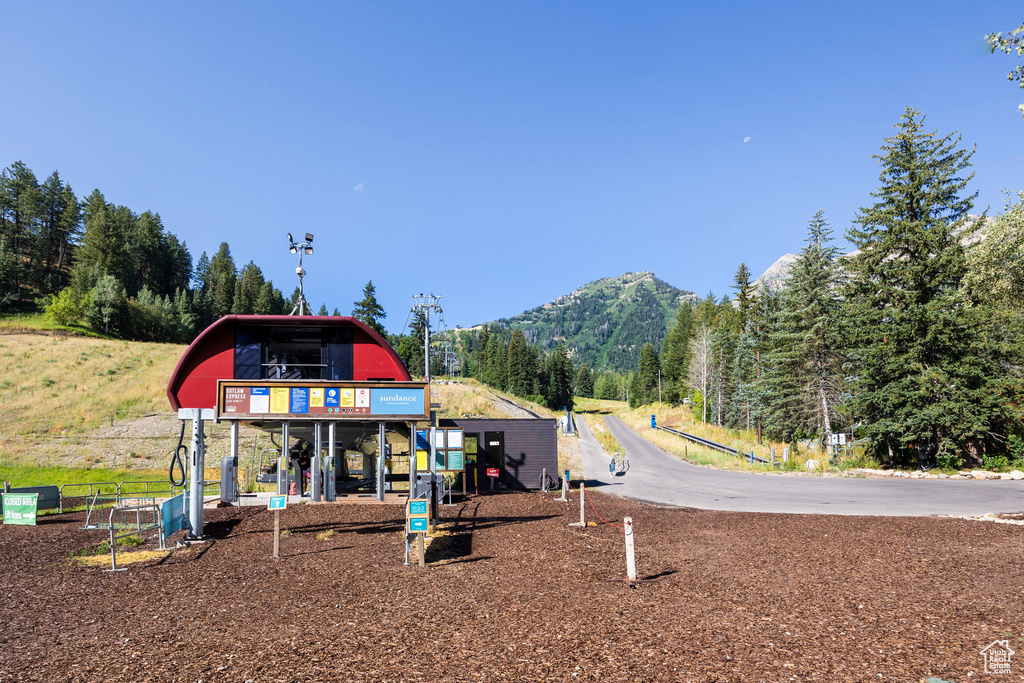 View of play area with a mountain view