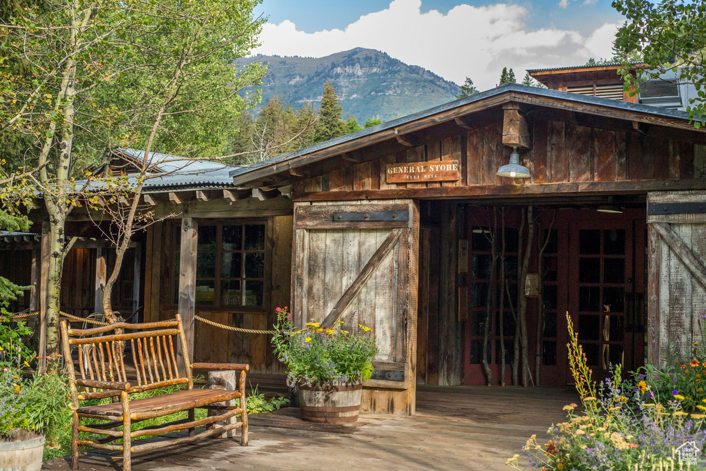 View of outbuilding featuring a mountain view