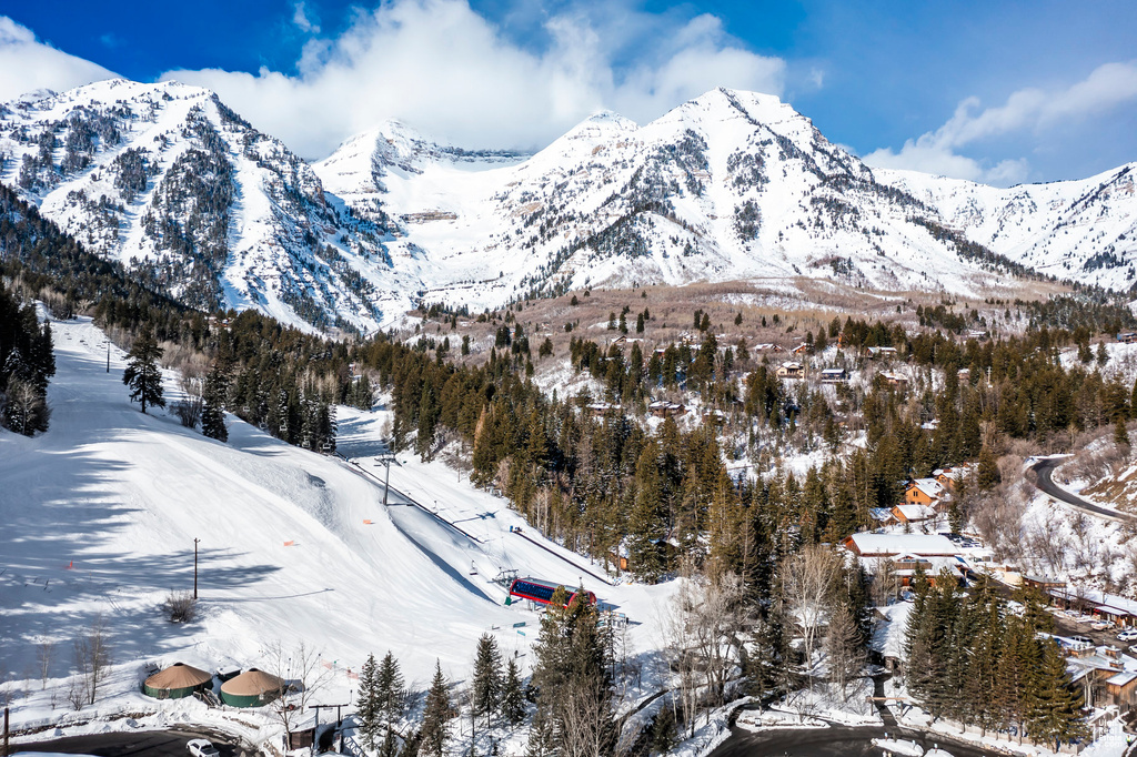 Property view of mountains