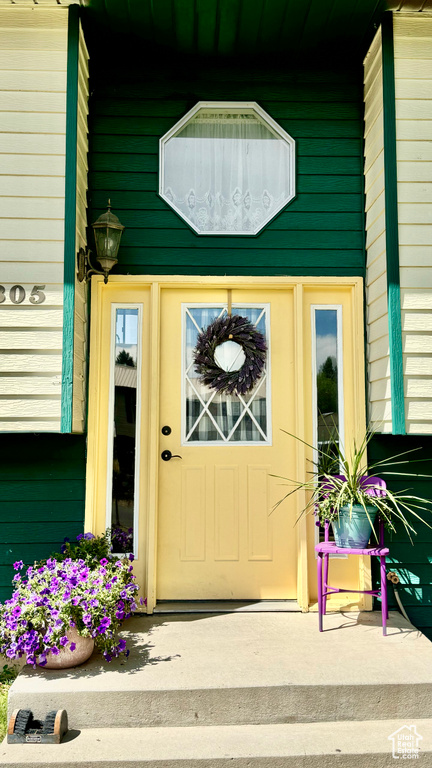 View of property entrance