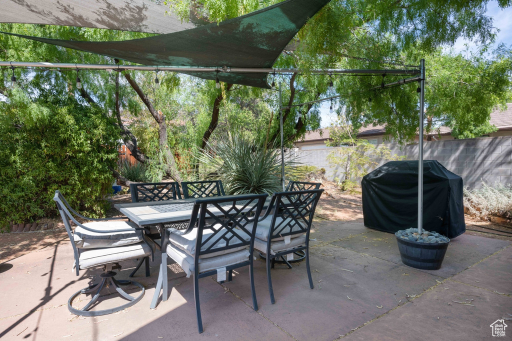 View of patio with area for grilling