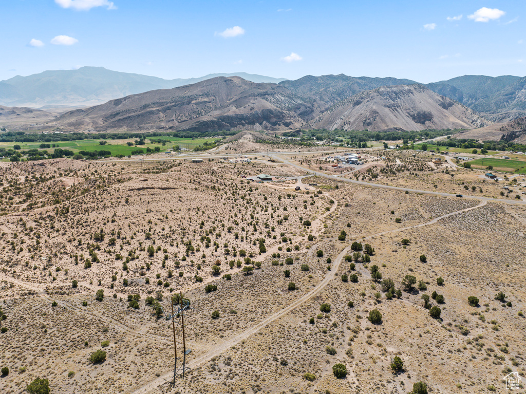 View of mountain feature