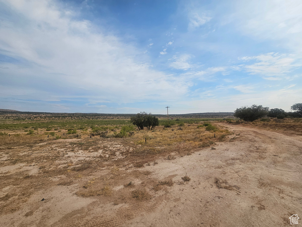 View of nature featuring a rural view